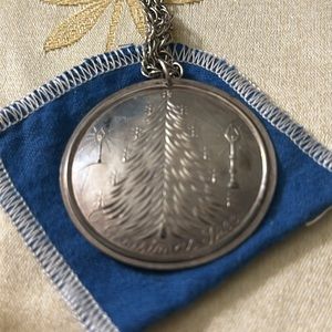 Vintage 1982 Towle Sterling Silver “ O Christmas Tree “ Pendant / Ornament Chain